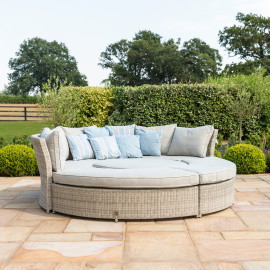 Oxford Lifestyle Suite