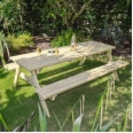 Oakham Picnic Bench