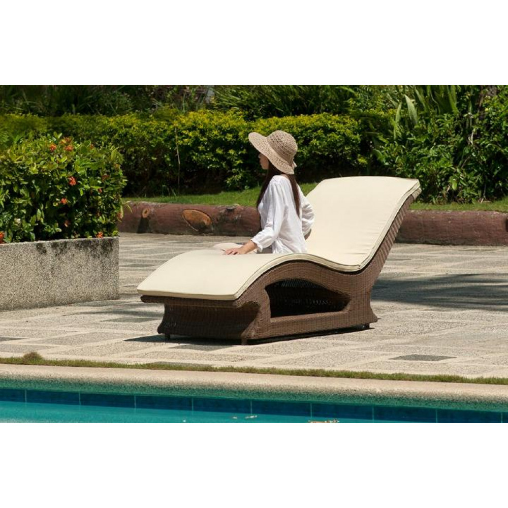 Alexander Rose San Marino Raised Sunbed With Cushion